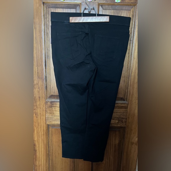 Gloria Vanderbilt Slim Leg Mid Rise Designer Jeans - Picture 7 of 7